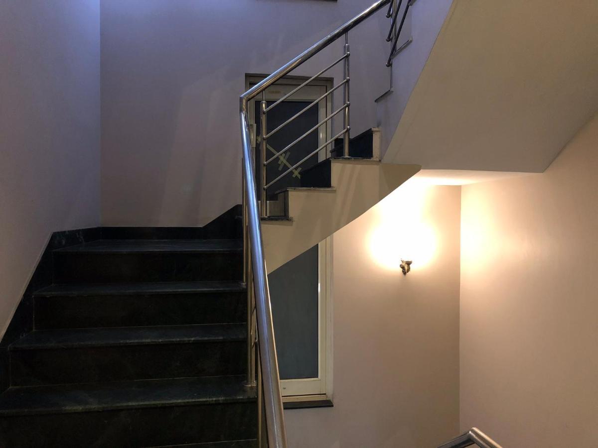 Motimahal Inn Haldwāni Eksteriør billede